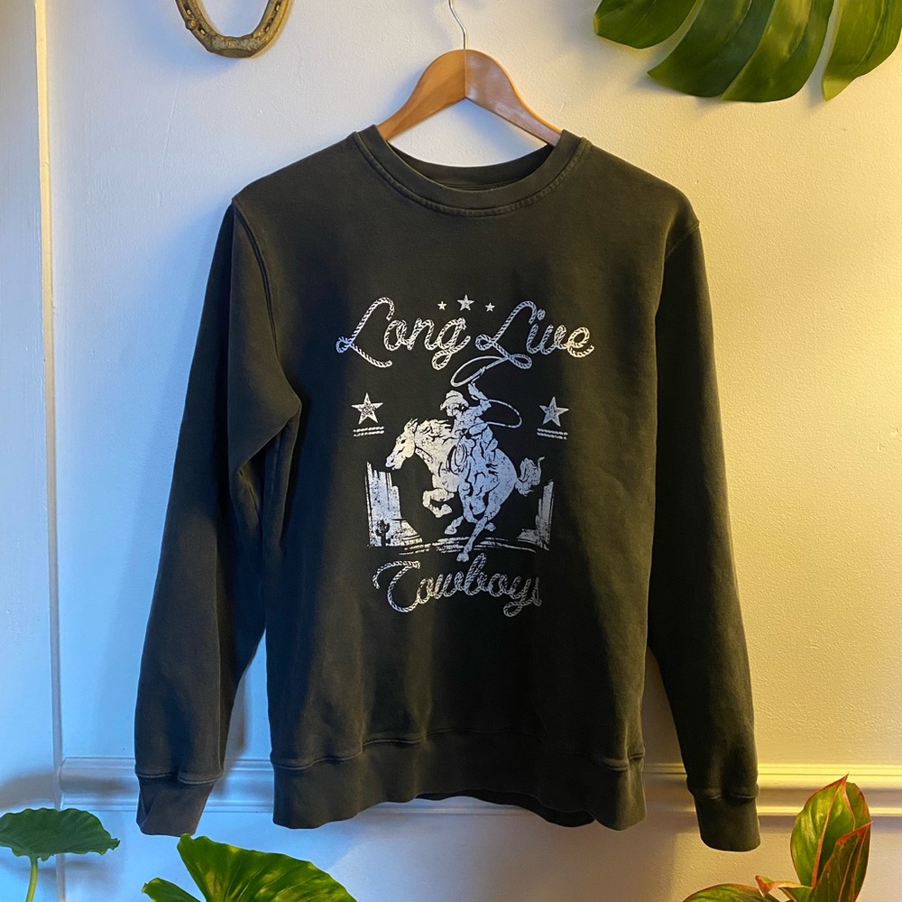 Long Live Cowboys pullover sweatshirt